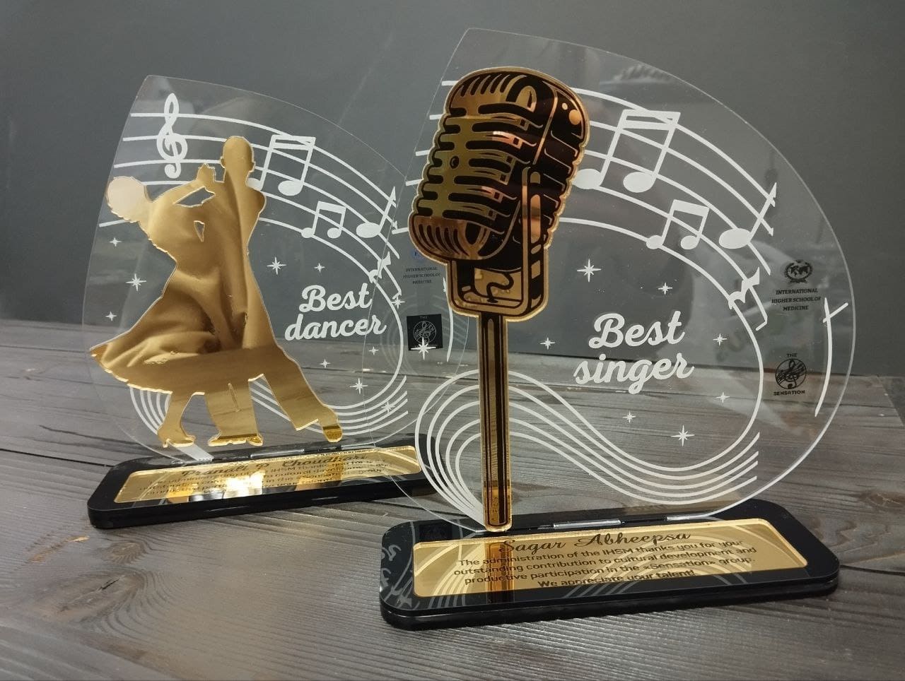 Статуэтки акрил